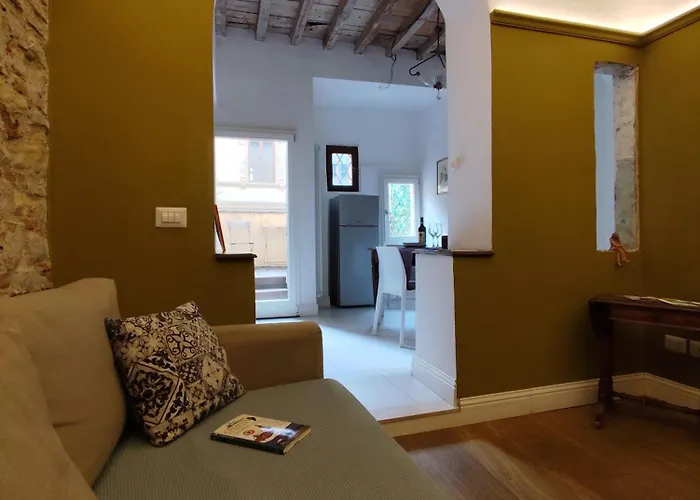 Borgo San Frediano Suites